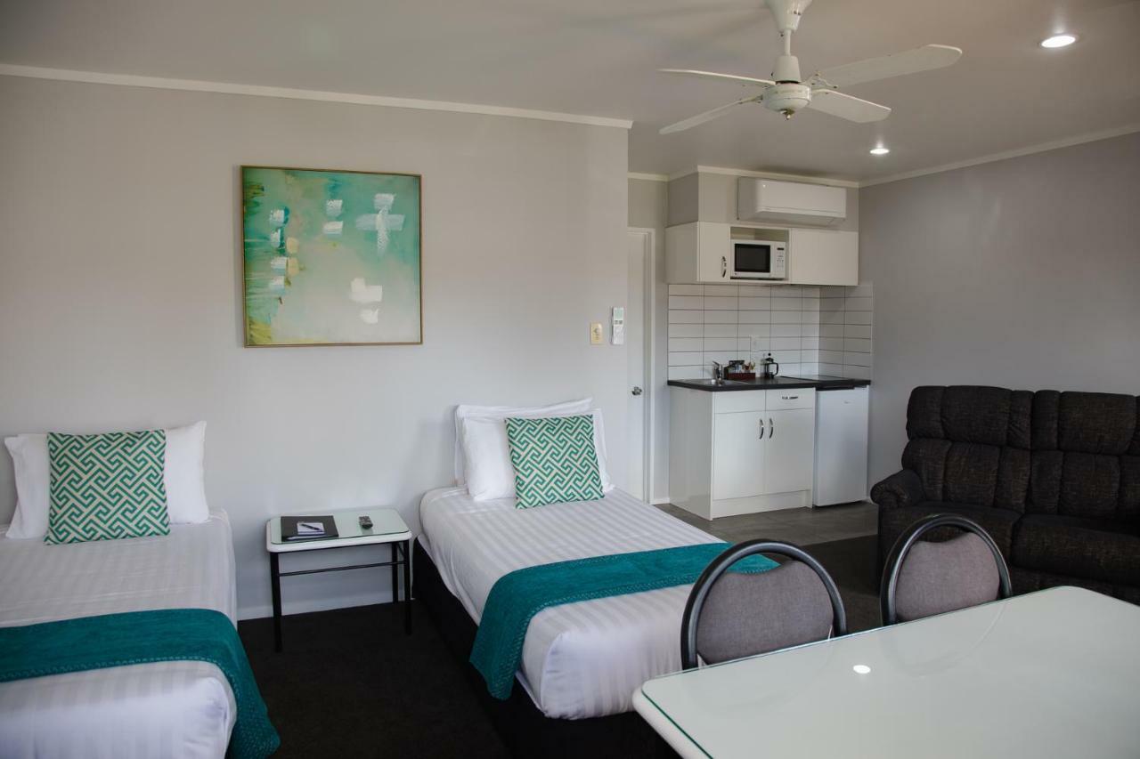 Bks Palm Court Motor Lodge Gisborne Exterior photo