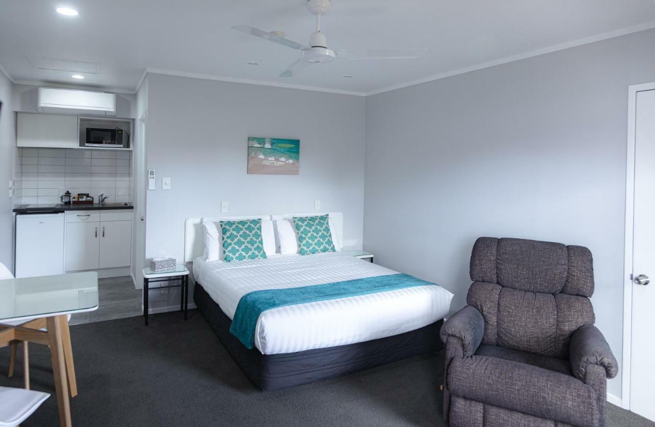 Bks Palm Court Motor Lodge Gisborne Exterior photo